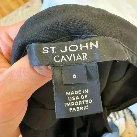 St. John Caviar Capri - Picture 2 of 3